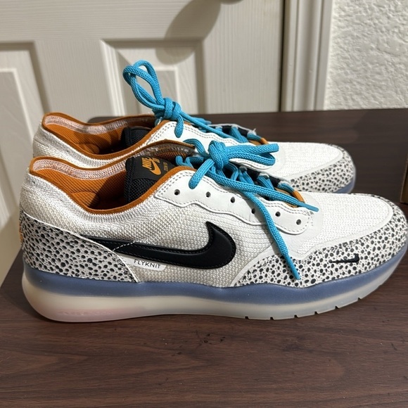 Nike SB  PS8 Olympics Electric
Brand New - No box
Men’s - Picture 2 of 6